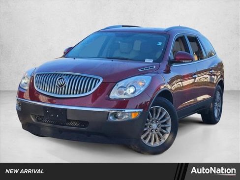Used 2011 Buick Enclave CXL image 1