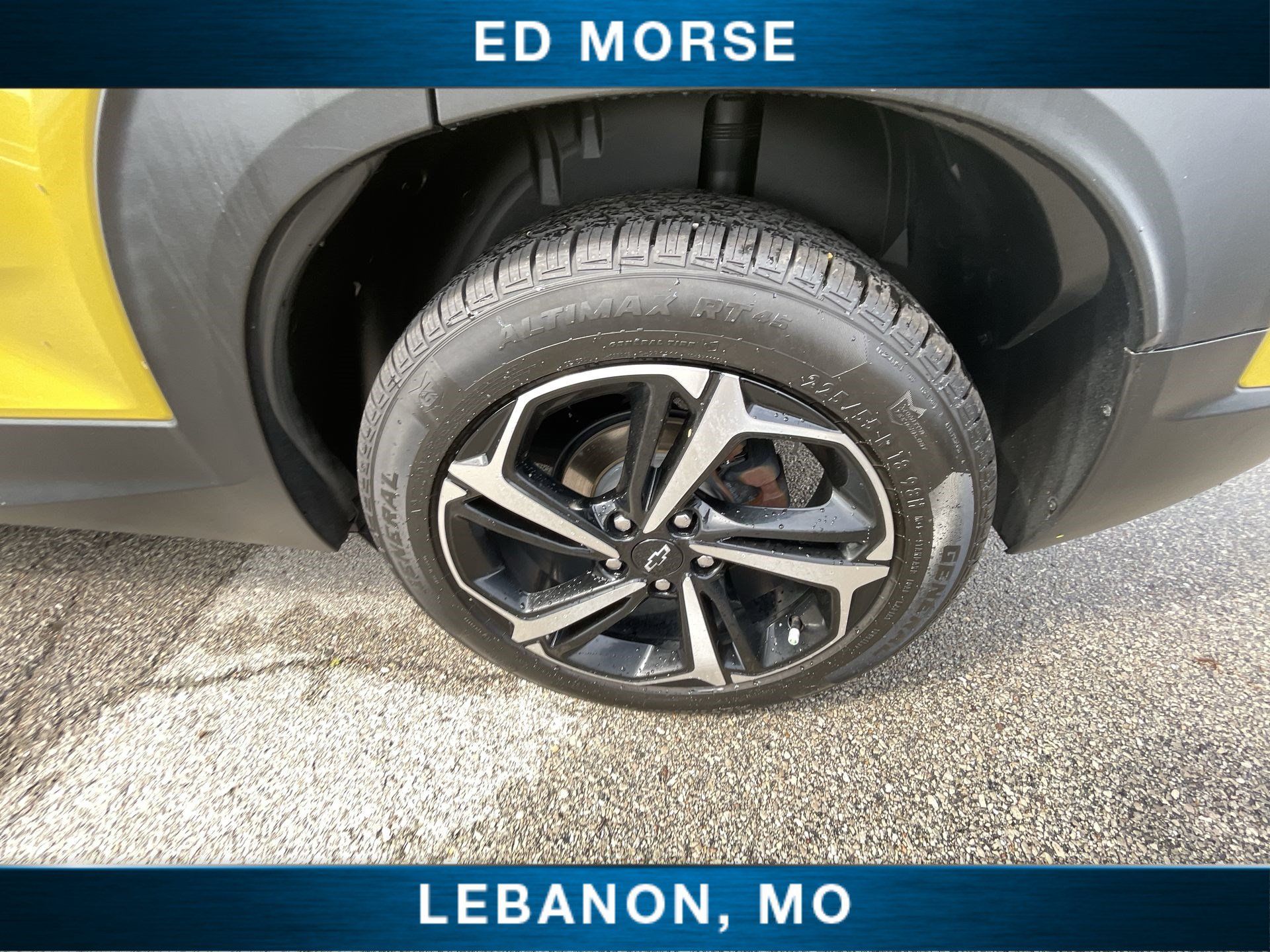 Used 2023 Chevrolet TrailBlazer RS w/ Sun and Liftgate Package FWD image 32