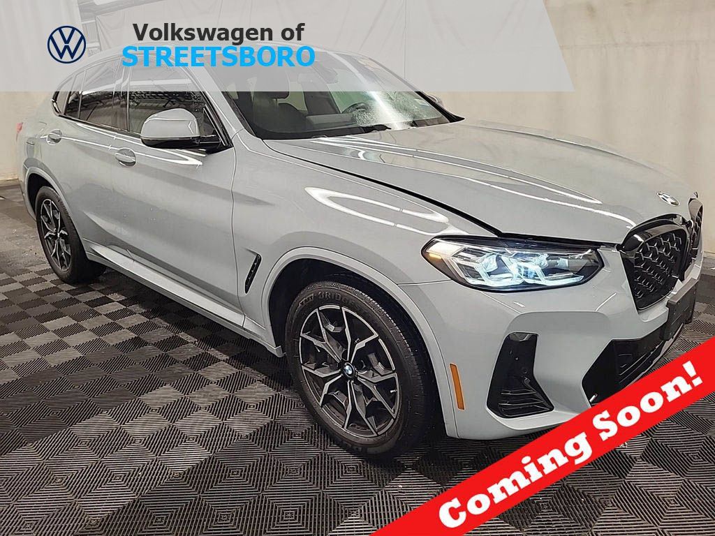 Used 2025 BMW X4 xDrive30i AWD/4WD image 1