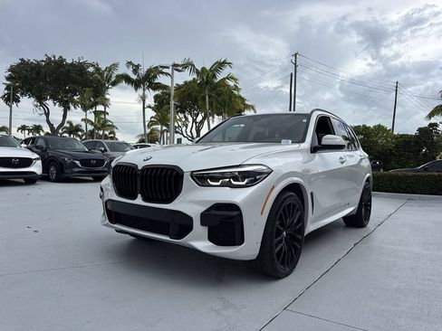 Used 2023 BMW X5 xDrive40i w/ M Sport Package AWD/4WD image 31