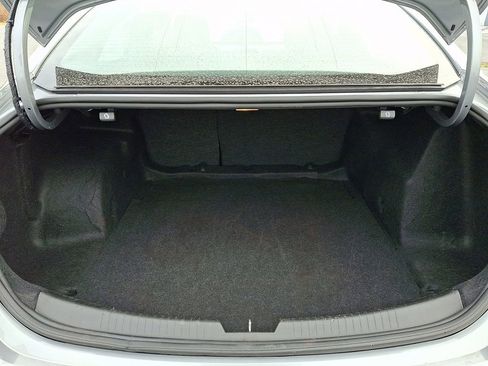 Used 2024 Chevrolet Malibu LT image 31