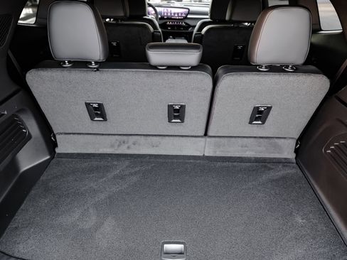 New 2026 Buick Enclave Sport Touring w/ Power Package image 9