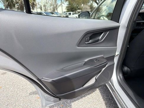 Used 2025 Toyota Prius LE image 12