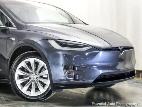 Used 2020 Tesla Model X Long Range image 3