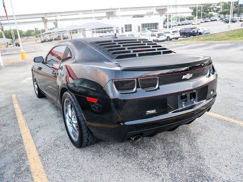Used 2013 Chevrolet Camaro LS RWD image 10
