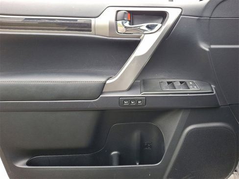 Used 2023 Lexus GX 460 Premium image 13