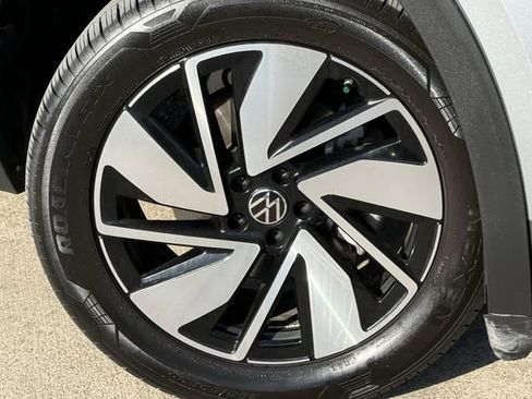Used 2025 Volkswagen Atlas SE AWD/4WD image 7