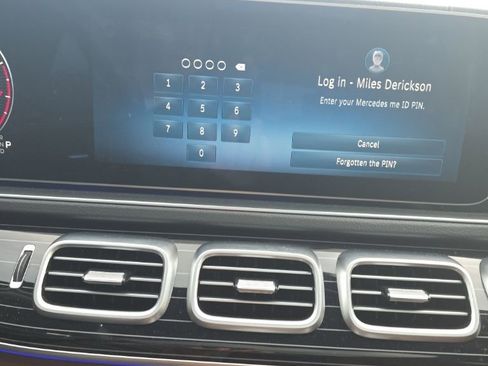 Used 2025 Mercedes-Benz GLS 450 4MATIC image 16