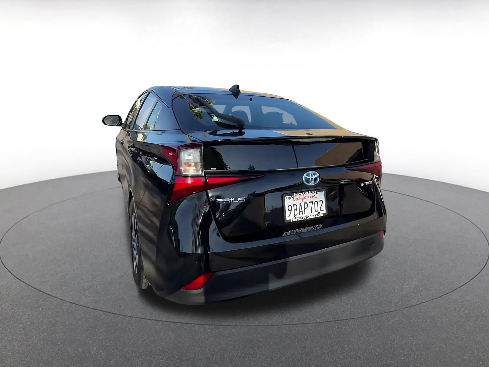 Used 2022 Toyota Prius LE FWD image 10