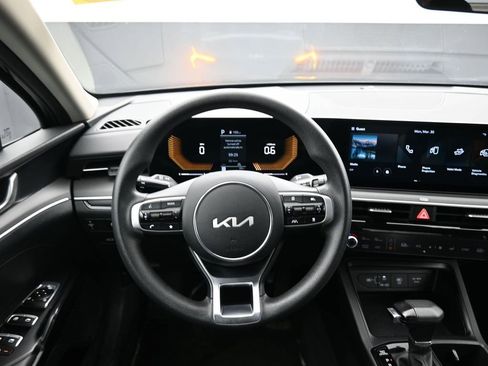 Used 2025 Kia K5 LXS image 31