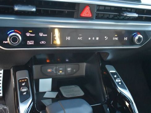 New 2026 Kia Sorento SX Prestige image 32