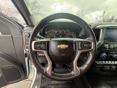 Used 2022 Chevrolet Silverado 3500 LT w/ Convenience Package image 14