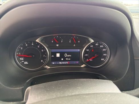 Used 2022 GMC Terrain AT4 w/ Infotainment Package II image 10