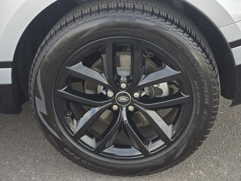 Used 2025 Land Rover Range Rover Velar Dynamic SE image 10