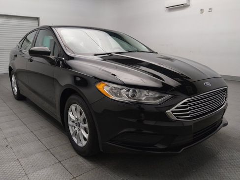 Used 2018 Ford Fusion S FWD image 13