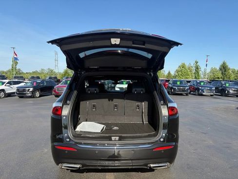 Used 2023 Buick Enclave Essence w/ Experience Buick Package AWD/4WD image 17