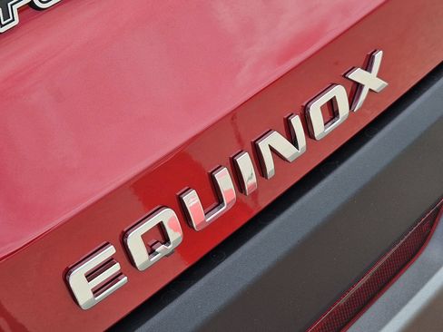 New 2026 Chevrolet Equinox LT FWD image 14