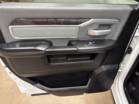 Used 2022 RAM 2500 Big Horn AWD/4WD image 32