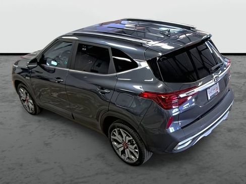 Used 2021 Kia Seltos S AWD/4WD image 2