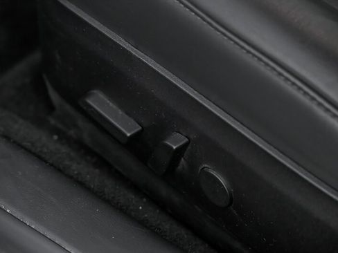 Used 2018 Tesla Model 3 Long Range image 22