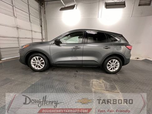 Used 2022 Ford Escape SE w/ Convenience Package FWD image 4