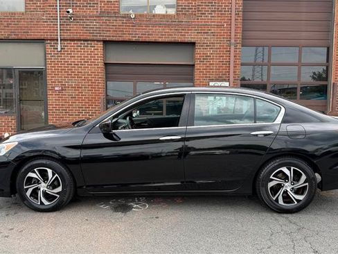Used 2016 Honda Accord LX image 6