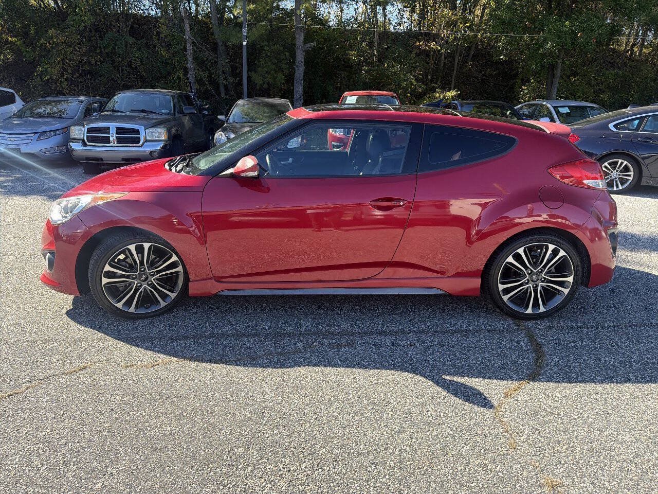 Used 2016 Hyundai Veloster Turbo w/ Option Group 04 FWD image 9
