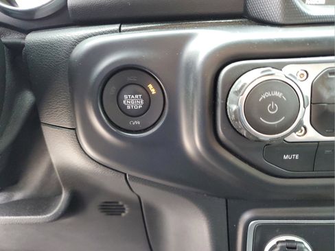 Used 2021 Jeep Wrangler Unlimited Sahara image 19