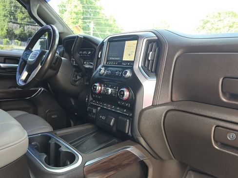 Used 2021 GMC Sierra 1500 SLT w/ SLT Premium Plus Package AWD/4WD image 22