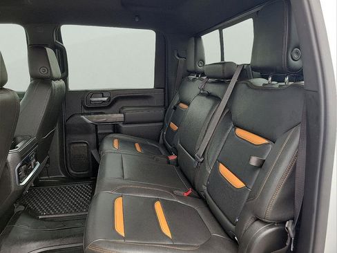 Used 2023 GMC Sierra 2500 AT4 w/ AT4 Preferred Package AWD/4WD image 13