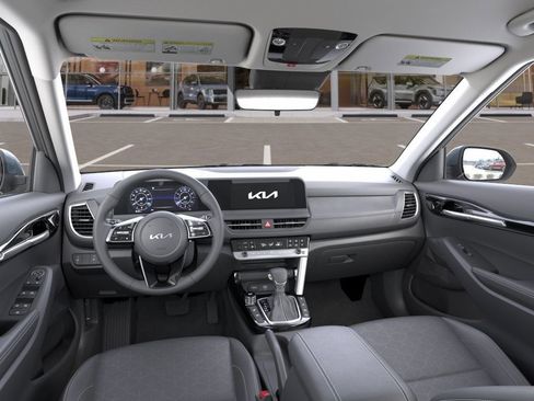 Used 2026 Kia Seltos EX AWD/4WD image 14
