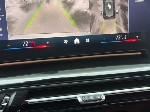 Certified 2024 BMW X1 M35i w/ Premium Package image 23