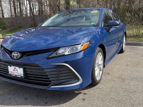 Used 2023 Toyota Camry LE w/ Convenience Package image 1