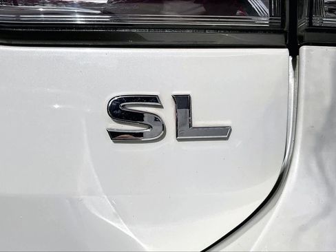 Used 2018 Nissan Armada SL w/ Premium Package image 9