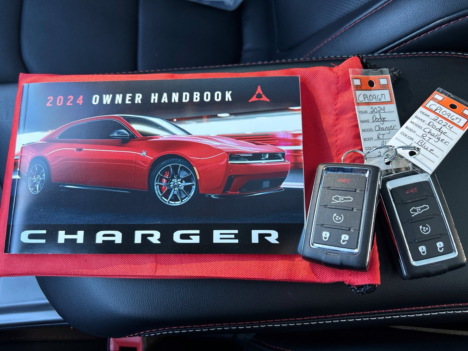 Used 2024 Dodge Charger Daytona R/T w/ Plus Group AWD/4WD image 19
