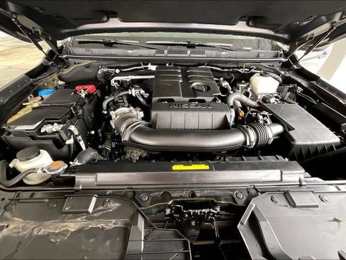 Used 2023 Nissan Frontier SV image 20