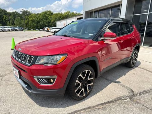 Used 2018 Jeep Compass Limited AWD/4WD image 3