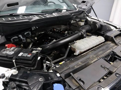 Certified 2024 Ford F150 XLT w/ XLT Black Appearance Package image 16