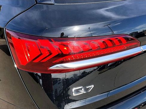 Used 2023 Audi Q7 3.0T Premium Plus image 32