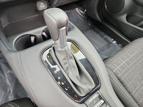 Used 2024 Honda HR-V LX image 15
