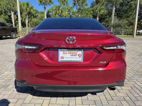 Certified 2021 Toyota Camry XLE w/ Navigation Package image 10