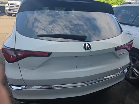 Used 2023 Acura MDX SH-AWD w/ Technology Package image 5