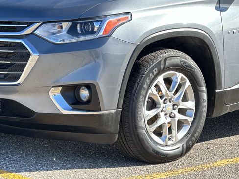 Certified 2020 Chevrolet Traverse LT image 7