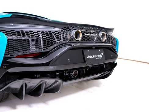 Used 2023 McLaren Artura RWD image 12