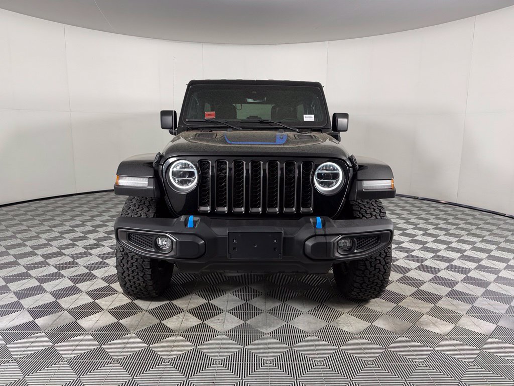 Used 2022 Jeep Wrangler Unlimited Rubicon 4xe w/ Cold Weather Group AWD/4WD image 3