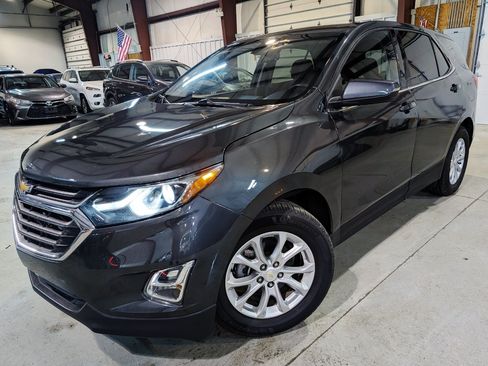 Used 2018 Chevrolet Equinox LT FWD image 1