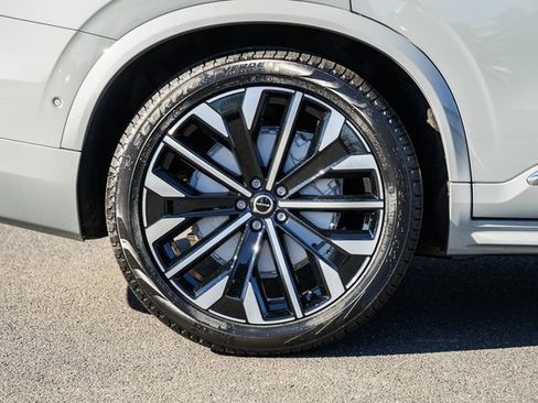 New 2026 Volvo XC90 B6 Ultra image 18