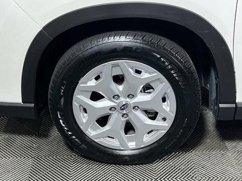Used 2024 Subaru Forester AWD/4WD image 26