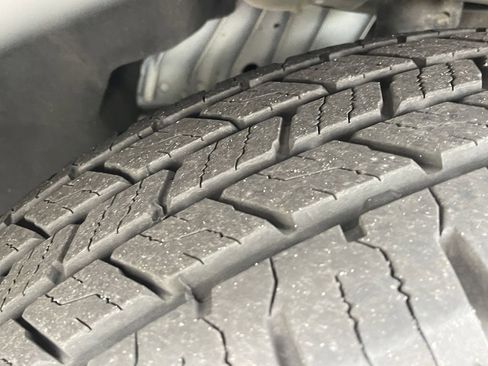 Used 2021 Ford Explorer XLT w/ Class III Trailer Tow Package image 42