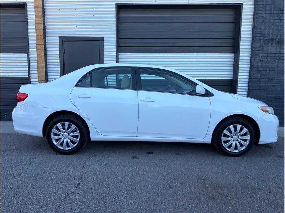 Used 2013 Toyota Corolla LE FWD image 10